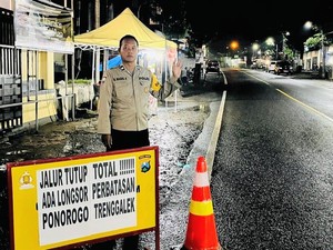Ponorogo-Trenggalek Tutup Total Imbas Longsor, Pengendara Diputar Balik