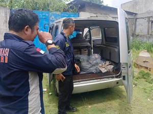Mayat Pria dan Wanita Ditemukan dalam Mobil di Padalarang