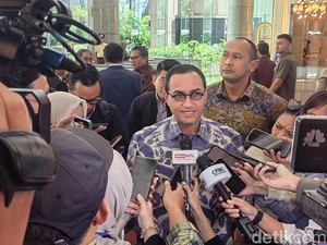 OJK Temui Fitch Jelang Penilaian Peringkat Utang RI