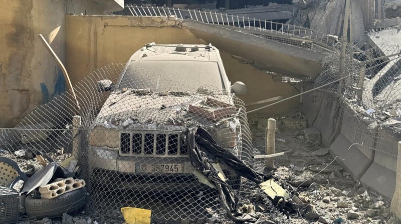 Asap mengepul setelah serangan Israel di pinggiran selatan Beirut, menyusul eskalasi antara Hizbullah dan Israel di tengah konflik AS-Israel dengan Iran, Lebanon, 3 Maret 2026. (REUTERS/Khalil Ashawi)