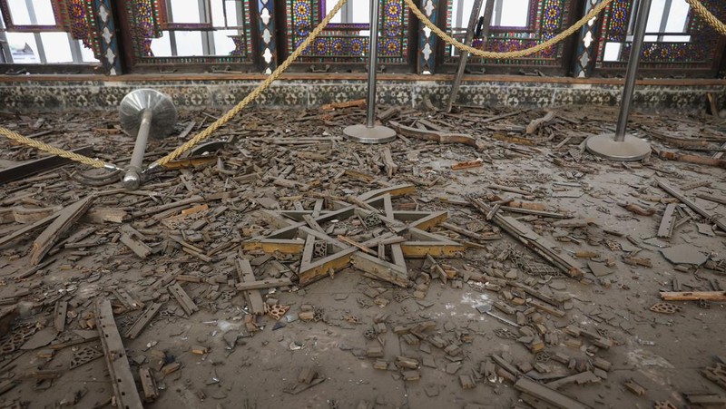 Puing-puing di monumen bersejarah Istana Golestan setelah rusak akibat serangan Israel dan AS, di tengah konflik AS-Israel dengan Iran, di Teheran, Iran, 3 Maret 2026. (Majid Asgaripour/WANA (West Asia News Agency) via REUTERS)