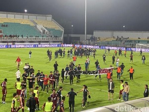 Tomas Trucha Tak Temui Suporter PSM Usai Kalah dari Persita karena Sakit