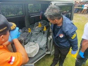 Jabar Hari Ini: Geger Mayat Pria dan Wanita Dalam Mobil di Padalarang