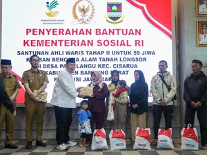 Waka DPR Cucun Beri Bantuan Tahap II ke Ahli Waris Korban Longsor Cisarua