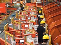 Live Now! Saksikan Kecanggihan Teknologi Logistik Motor Ecommerce RI