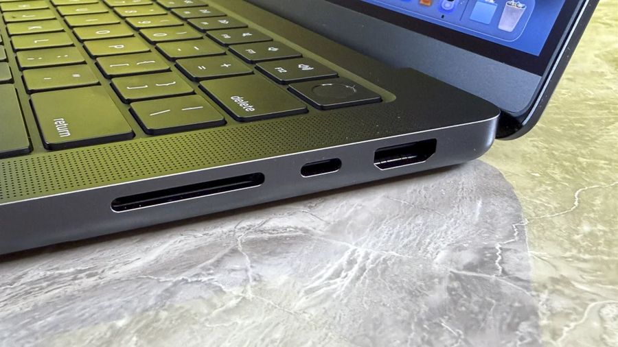 Macbook Pro M5. (Dok. CNN Internasional/Henry T. Casey)