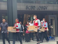 Detik-Detik OJK & Polri Geledah Kantor Mirae Asset Sekuritas