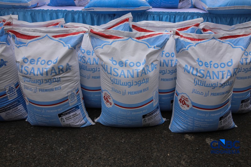 Pelepasan ekspor Beras Befood Nusantara untuk kebutuhan jemaah haji Indonesia di Gudang BULOG Kanwil DKI Jakarta &amp; Banten, Kelapa Gading, Jakarta Utara, Rabu (4/6/2026). (CNBC Indonesia/Faisal Rahman)