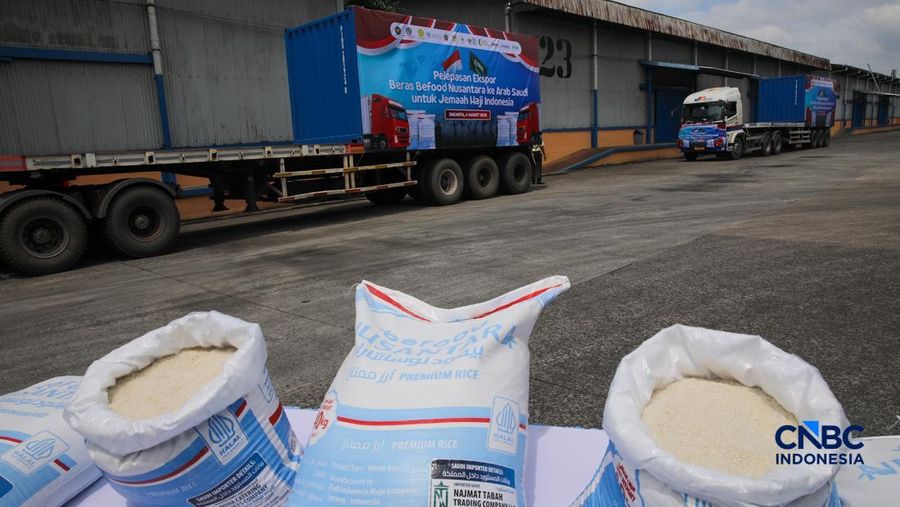 Pelepasan ekspor Beras Befood Nusantara untuk kebutuhan jemaah haji Indonesia di Gudang BULOG Kanwil DKI Jakarta & Banten, Kelapa Gading, Jakarta Utara, Rabu (4/6/2026). (CNBC Indonesia/Faisal Rahman)