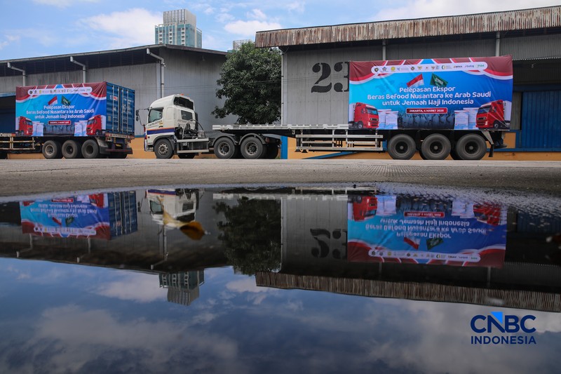 Pelepasan ekspor Beras Befood Nusantara untuk kebutuhan jemaah haji Indonesia di Gudang BULOG Kanwil DKI Jakarta &amp; Banten, Kelapa Gading, Jakarta Utara, Rabu (4/6/2026). (CNBC Indonesia/Faisal Rahman)