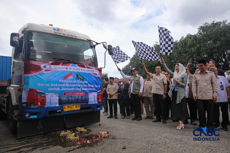 Pelepasan ekspor Beras Befood Nusantara untuk kebutuhan jemaah haji Indonesia di Gudang BULOG Kanwil DKI Jakarta &amp; Banten, Kelapa Gading, Jakarta Utara, Rabu (4/6/2026). (CNBC Indonesia/Faisal Rahman)