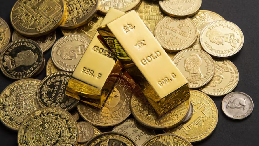 Penyebab harga emas naik saat isu perang. Kebijakan Bank Sentral meningkatkan cadangan emas/Foto: freepik.com/wirestock