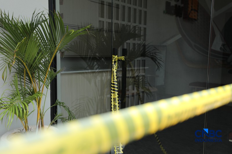 Suasana  lapangan padel Fourthwall Padel di Jalan Haji Nawi Raya, Cilandak, Jakarta disegel oleh Pemkot Jaksel, Rabu (4/3/2026). (CNBC Indonesia/Tri Susilo)