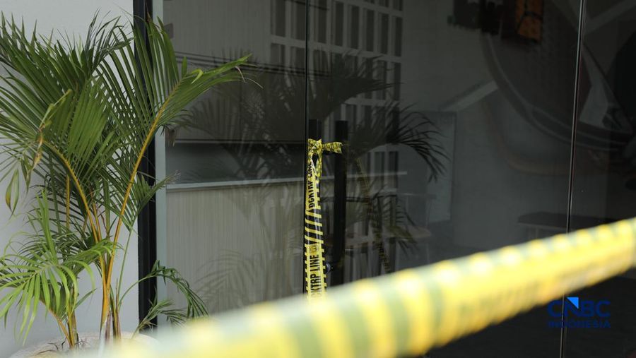 Suasana  lapangan padel Fourthwall Padel di Jalan Haji Nawi Raya, Cilandak, Jakarta disegel oleh Pemkot Jaksel, Rabu (4/3/2026). (CNBC Indonesia/Tri Susilo)