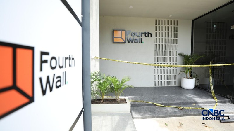 Suasana  lapangan padel Fourthwall Padel di Jalan Haji Nawi Raya, Cilandak, Jakarta disegel oleh Pemkot Jaksel, Rabu (4/3/2026). (CNBC Indonesia/Tri Susilo)