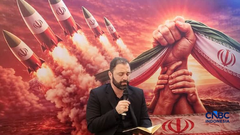 Acara doa bersama dan penandatanganan petisi solidaritas menanggapi serangan Amerika Serikat dan Israel ke Iran di kediaman Duta Besar Republik Islam Iran di Jakarta, Kamis (5/3/2026). (CNBC indonesia/Tommy Patrio Sorongan)