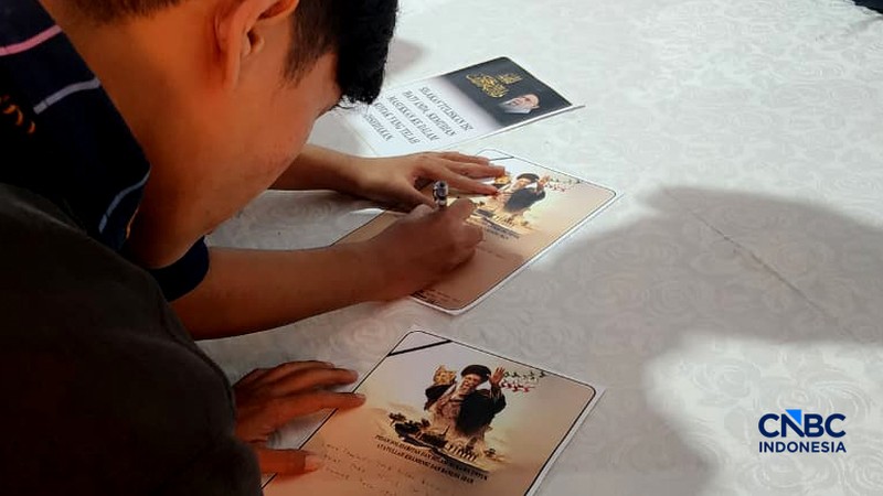 Acara doa bersama dan penandatanganan petisi solidaritas menanggapi serangan Amerika Serikat dan Israel ke Iran di kediaman Duta Besar Republik Islam Iran di Jakarta, Kamis (5/3/2026). (CNBC indonesia/Tommy Patrio Sorongan)