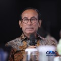 Anggota Dewan Energi Nasional Periode 2026 - 2030, Satya W. Yudha menyampaikan pemaparan dalam Energy Forum B50 Edition di Jakarta, Kamis (5/3/2026). (CNBC Indonesia/Faisal Rahman)