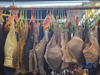Bra & Celana Dalam Bekas Impor Diburu di Pasar Senen, Segini Harganya