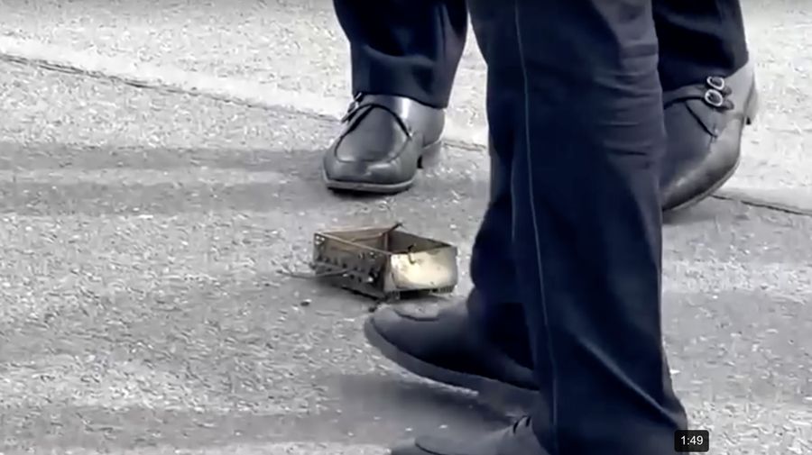 Asap mengepul setelah ledakan drone di bandara Nakhchivan, Azerbaijan, dalam tangkapan layar yang diperoleh dari video media sosial yang dirilis pada 5 Maret 2026. Media Sosial/via REUTERS