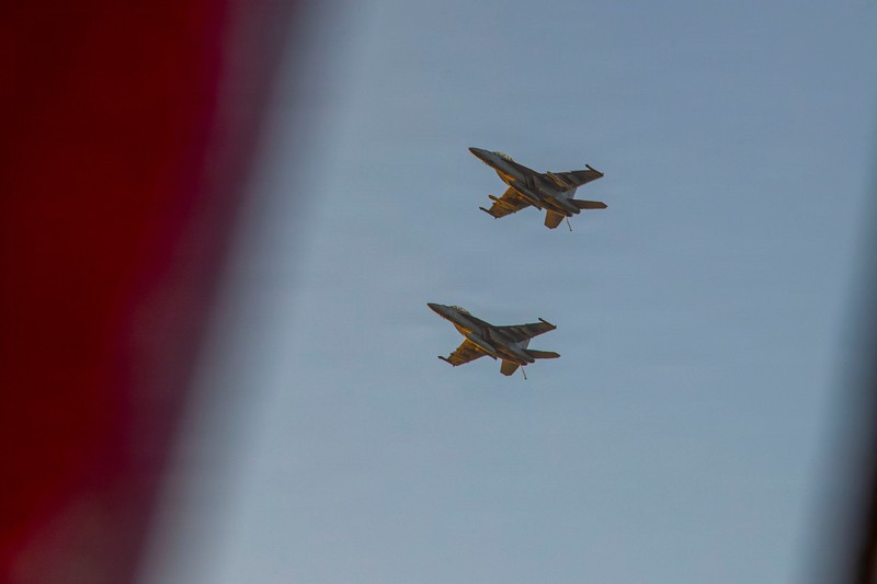Kapal perusak berpeluru kendali kelas Arleigh Burke Angkatan Laut AS, USS Delbert D. Black, menembakkan Rudal Serangan Darat Tomahawk (TLAM) untuk mendukung serangan Operasi Epic Fury terhadap Iran dari lokasi yang dirahasiakan pada 28 Februari 2026. (U.S. Navy/Handout via REUTERS)