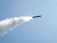 Senjata AS Mengalir ke Timur Tengah, Iran Bergantung pada Rusia