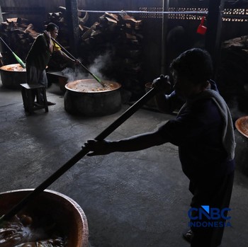 Mengintip Dapur Dodol Betawi, Orderan Lagi Naik Jelang Lebaran
