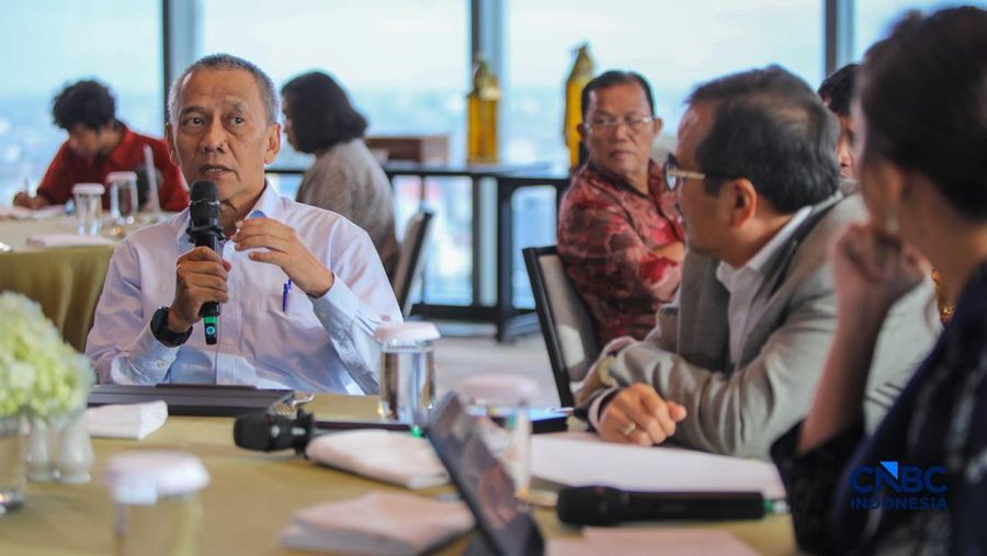 Sekretaris Jenderal GAIKINDO, Kukuh Kumara menyampaikan pemaparan dalam Energy Forum B50 Edition di Jakarta, Kamis (5/3/2026). (CNBC Indonesia/Faisal Rahman)
