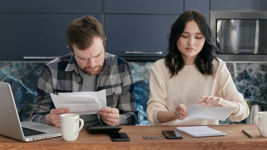 "Sering Bertengkar Soal Uang dengan Pasangan? Ini Cara Mengatasinya". (Pexels)