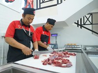 Suri Nusantara Pastikan Stok Daging Aman Jelang Ramadan
