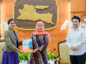 Khofifah Perkuat Kolaborasi Energi Terbarukan Wujudkan Ekonomi Hijau