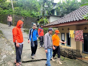 32 Rumah Rusak Akibat Pergeseran Tanah di Lebak, Warga Minta Relokasi