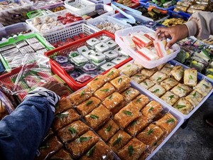 Waduh! Pedagang Bazar Ramadan Ini Tak Amanah Salurkan Infak Makanan