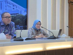 Kemlu Mulai Evakuasi WNI dari Iran Hari Ini