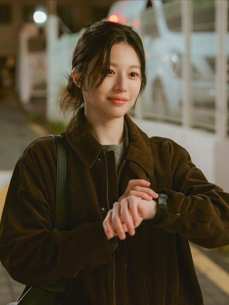 Bikin Mewek, Go Youn Jung Ungkap Bocoran Drakor Baru Soal Kesehatan Mental