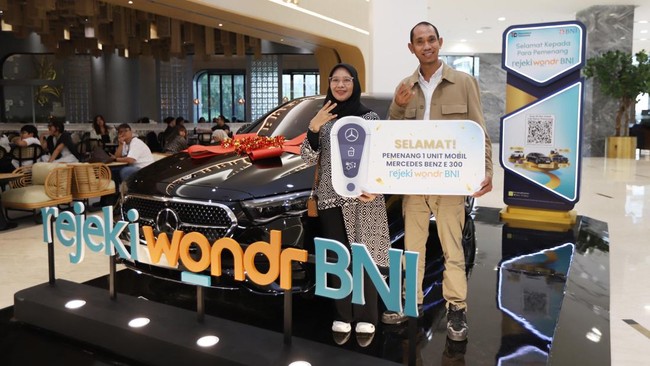 Undian Rejeki wondr Tahap II Digelar, Nasabah BNI Raih Mercedes-Benz