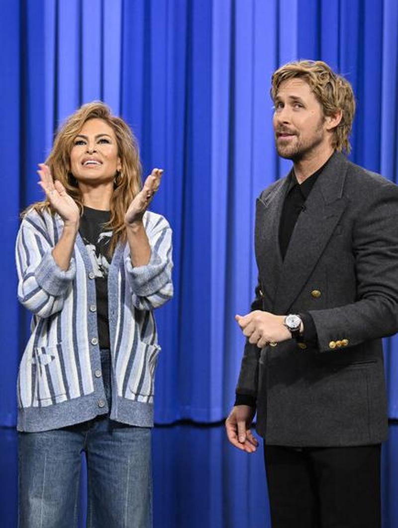 Momen Langka Eva Mendes dan Ryan Gosling Muncul Bersama, Berujung Ciuman Manis