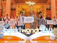 Undian Rejeki wondr Tahap II Digelar, Nasabah BNI Raih Mercedes-Benz