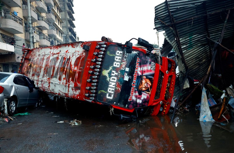Kondisi pasca banjir bandang akbiat hujan lebat di daerah Grogan, Nairobi, Kenya, Sabtu (7/3/2026).(REUTERS/Monicah Mwangi)