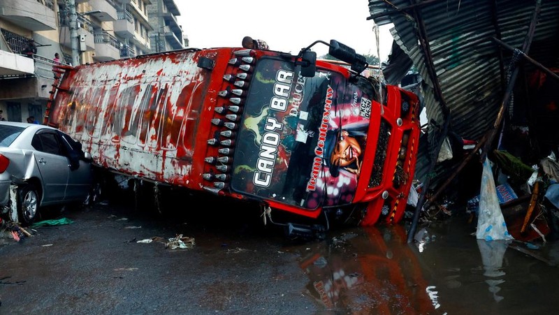 Kondisi pasca banjir bandang akbiat hujan lebat di daerah Grogan, Nairobi, Kenya, Sabtu (7/3/2026).(REUTERS/Monicah Mwangi)