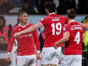 Wrexham Ketagihan Lawan Tim-tim Premier League