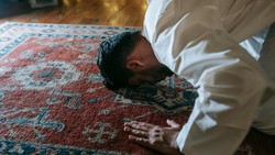Dosa yang Bikin Sholat Tidak Diterima 40 Hari