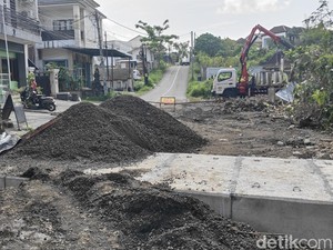 Jembatan Dalung-Tibubeneng Mulai Diperbaiki, Box Culvert Dipasang