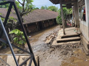 Bupati Bantah Pembalakan Liar Jadi Penyebab Banjir Bandang di Buleleng