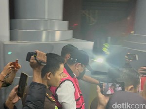 Termasuk Eks Pj Gubernur Sulsel, Ini Daftar 6 Tersangka Korupsi Bibit Nanas