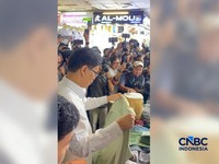 Datangi Tanah Abang, Purbaya Takut Beli Gamis 'Bini Orang'