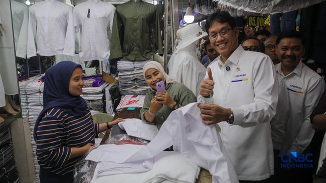 Purbaya: Pasar Tanah Abang Masih Ramai, RI Jauh dari Krisis