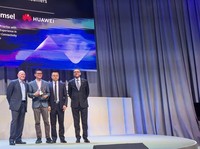 Konsisten Jaga Keandalan Koneksi, Telkomsel & Huawei Raih GLOMO Awards