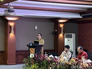 Walkot Denpasar Menahan Tangis hingga Geramnya Bupati Tabanan