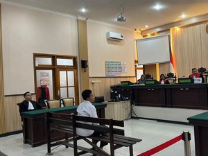 Waria Mojokerto Produsen Konten Porno Gay Divonis 1,5 Tahun Bui